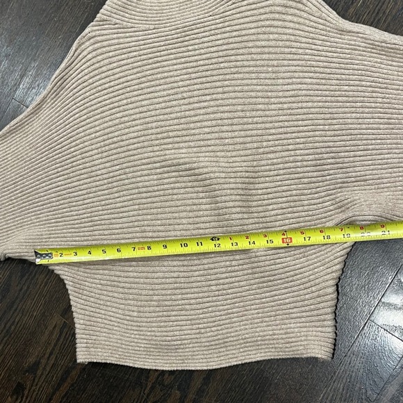 Anthropologie Kendall Mock Neck Sweater Beige Ribbed Oversized Slouchy Small - Picture 9 of 9